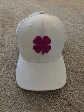 Top Golf Live Lucky Hat
Worn once
